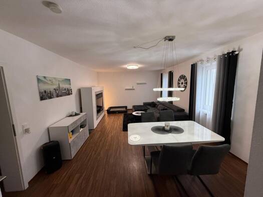 Wohnung zur Miete 1.100 € 3 Zimmer 95 m² Geschoss EG/2 frei ab 01.04.2026 Hilbringen Merzig 66663