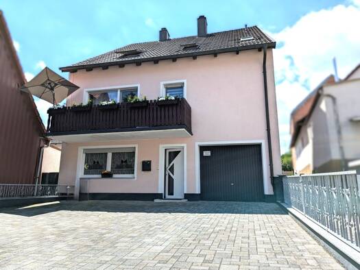 Mehrfamilienhaus zum Kauf 419.000 € 8,5 Zimmer 191 m² 229 m² Grundstück Buttenheim Buttenheim 96155