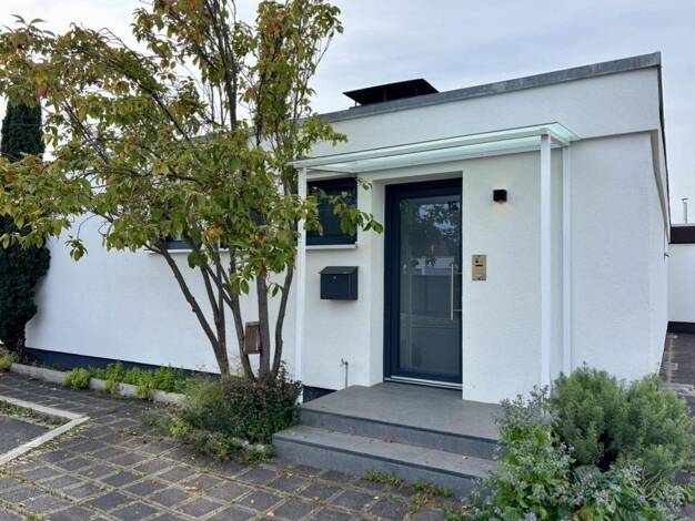 Bungalow zum Kauf provisionsfrei 690.000 € 3 Zimmer 100 m² 204 m² Grundstück Laufamholz Nürnberg 90482