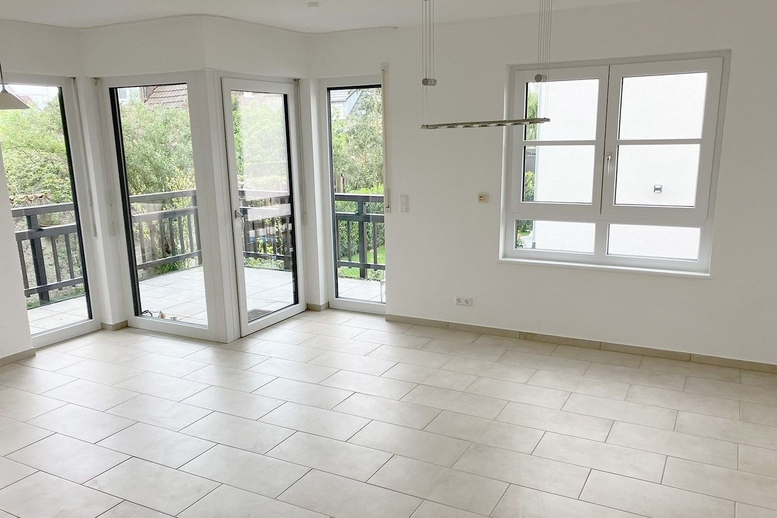 Wohnung zum Kauf 420.000 € 3 Zimmer 79 m²<br/>Wohnfläche ab sofort<br/>Verfügbarkeit Neuhausen 73765