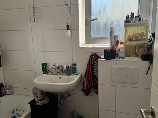 Wohnung zur Miete 560 € 1 Zimmer 40 m² EG Auf der Schanz 43 Lengfeld Würzburg 97076