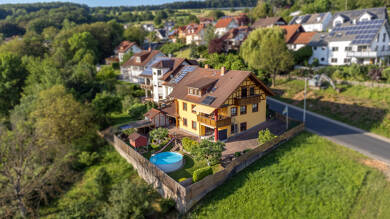 Haus zum Kauf provisionsfrei 680.000 € 10 Zimmer 240 m² 657 m² Grundstück Leidersbach Leidersbach 63849