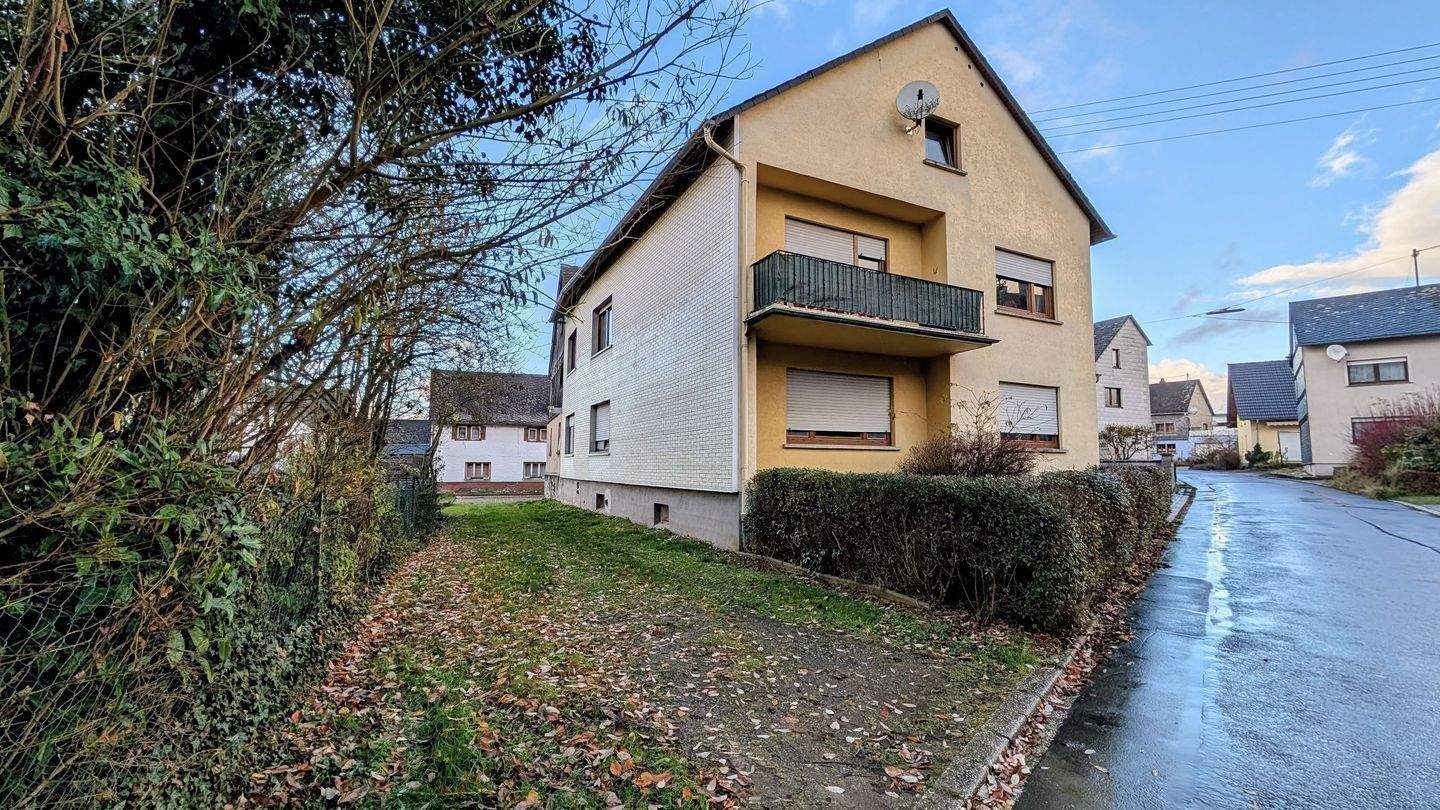 Immobilie in Dörth - Top-1-2 Familienhaus mit Scheune + Althaus! Platz genug mit großem Potential - Bild 2