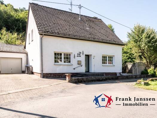 Haus zum Kauf 165.000 € 6 Zimmer 140 m² 1.287 m² Grundstück Mürlenbach 54570