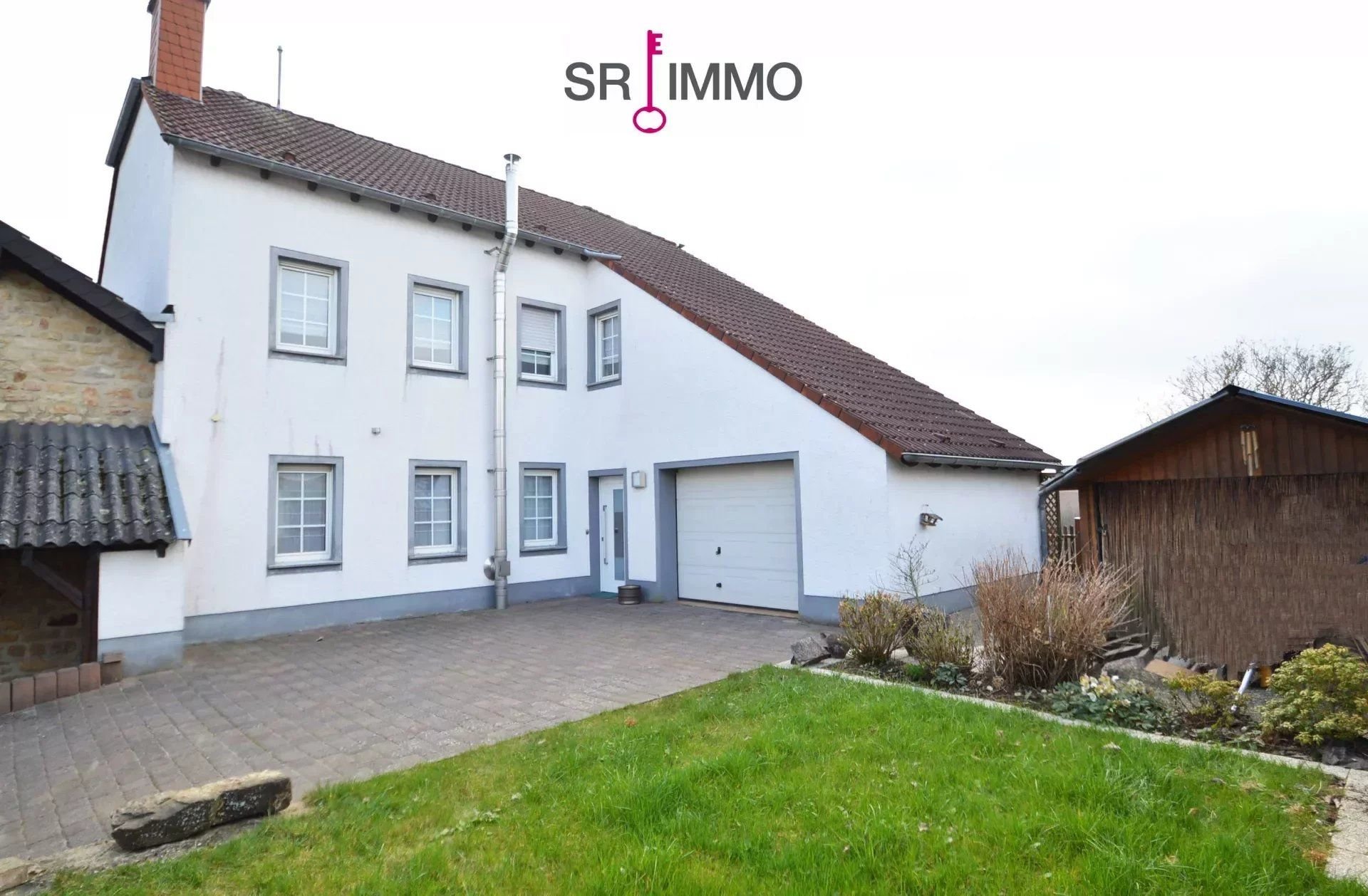 Einfamilienhaus zum Kauf 360.000 € 5 Zimmer 166 m²<br/>Wohnfläche 340 m²<br/>Grundstück Bettingen Bettingen 54636