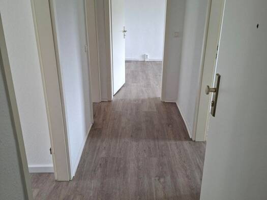 Wohnung zur Miete 330 € 3 Zimmer 57,4 m² frei ab sofort Hasenholzweg 12 Sondershausen Sondershausen 99706