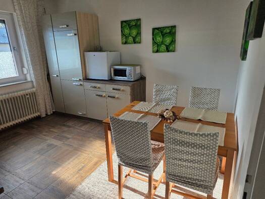Wohnung zur Miete auf Zeit 1.350 € 3 Zimmer frei ab sofort Bruck Erlangen 91058