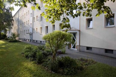 Wohnung zur Miete nur mit Wohnberechtigungsschein 467 € 3 Zimmer 58,4 m² 1. Geschoss frei ab 01.02.2025 Kühleweinstraße 33 Nordpark Magdeburg 39106