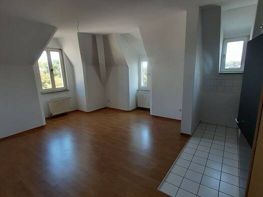 Wohnung zum Kauf 55.000 € 2 Zimmer 55,4 m² 4. Geschoss frei ab sofort Moritzstraße 40 Innenstadt Zwickau 08056