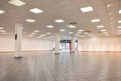 Laden zur Miete 5.507 € 410 m² Verkaufsfläche Altgarbsen Garbsen 30823