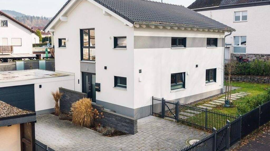 Einfamilienhaus zum Kauf 679.000 € 5 Zimmer 156 m² 678 m² Grundstück Oberbieber Neuwied 56566