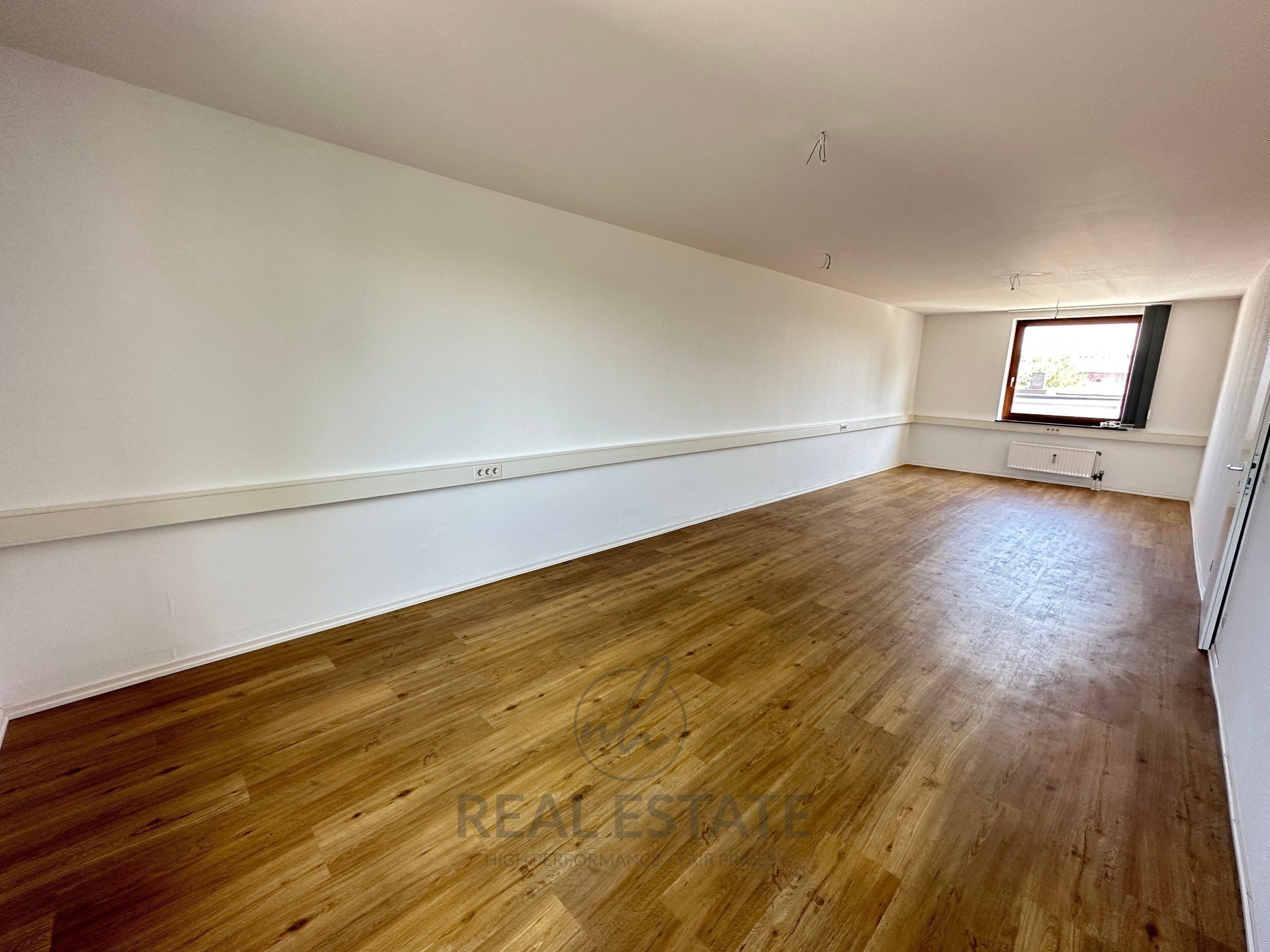 Bürofläche zur Miete 13 € 1 Zimmer 42 m²<br/>Bürofläche Hummelsbüttel Hamburg 22339