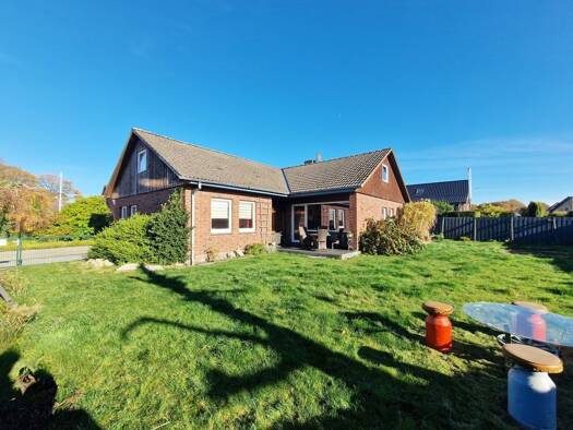 Einfamilienhaus zum Kauf 289.000 € 3 Zimmer 118 m² 697 m² Grundstück Heide 25746