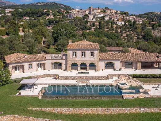 Einfamilienhaus zum Kauf provisionsfrei 8.975.000 € 9 Zimmer 577 m² 9.770 m² Grundstück Châteauneuf-Grasse 06740