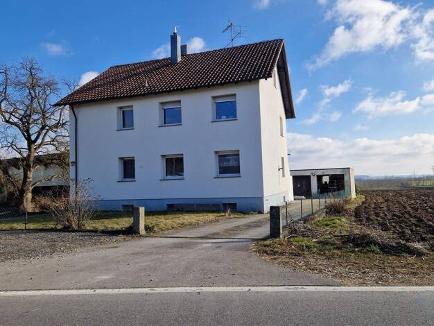 Mehrfamilienhaus zum Kauf 280.000 € 6 Zimmer 140 m² 1.063 m² Grundstück Rohrdorf Meßkirch 88605