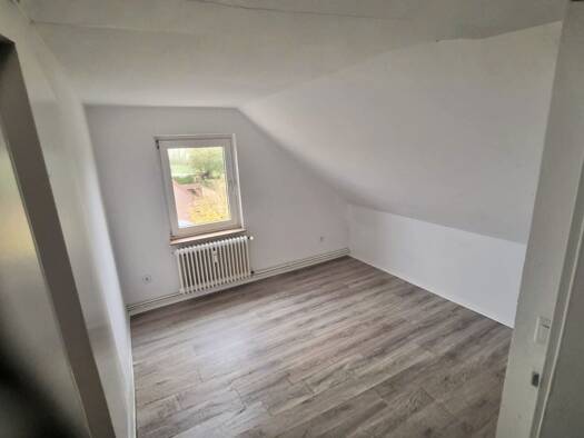 Wohnung zur Miete 420 € 3 Zimmer 32 m² frei ab sofort Zeppelinstraße 12 Hage 26524