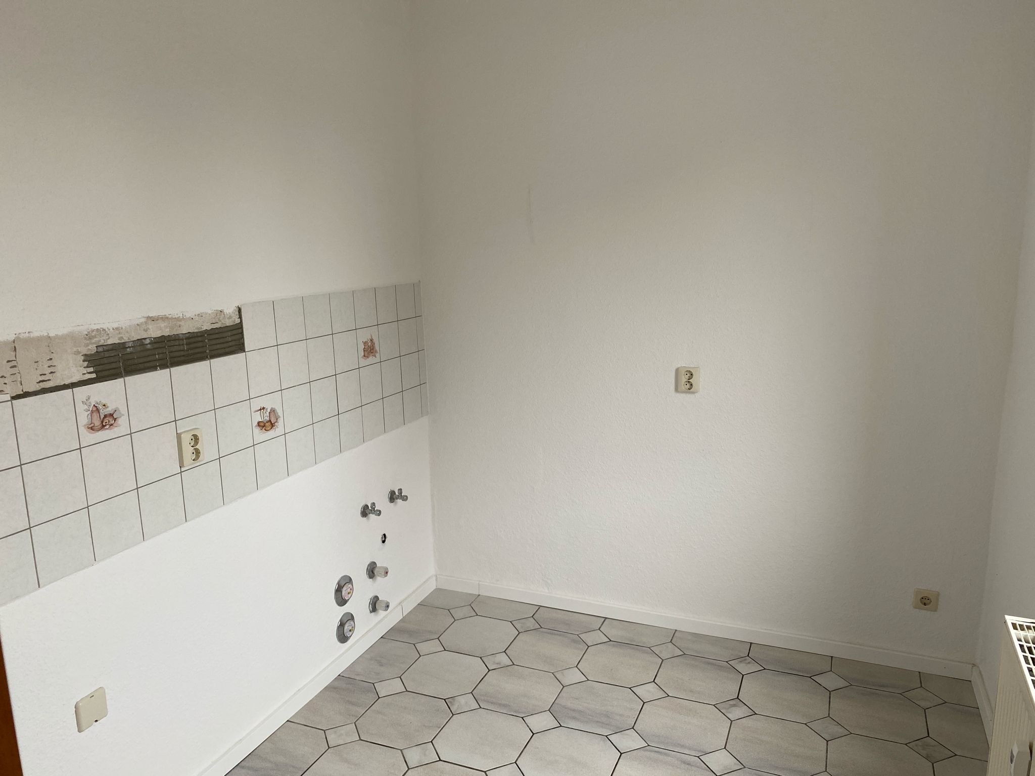 Wohnung zur Miete 225 € 2 Zimmer 45 m²<br/>Wohnfläche 1.<br/>Geschoss Straße der Einheit 17 Wüstenbrand Hohenstein-Ernstthal 09337