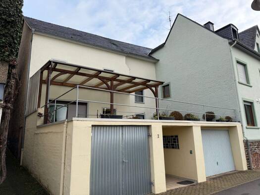 Reihenendhaus zum Kauf 124.000 € 5 Zimmer 133 m² 305 m² Grundstück frei ab sofort Kinheim Kinheim 54538