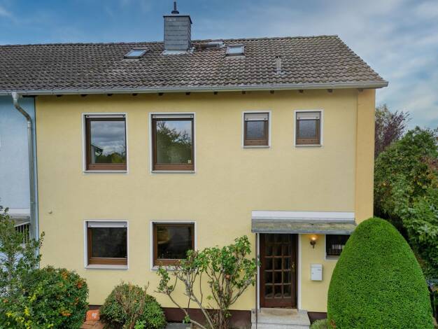 Doppelhaushälfte zum Kauf 530.000 € 6 Zimmer 126 m² 548 m² Grundstück Burgholzhausen Friedrichsdorf 61381