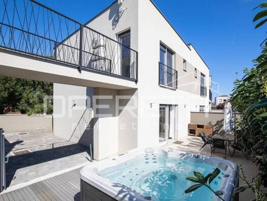 Haus zur Miete 2.500 € 4 Zimmer 93 m² Monte Magno - Valdebek