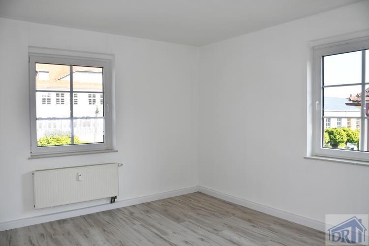 Wohnung zur Miete 320 € 2 Zimmer 59 m²<br/>Wohnfläche 1.<br/>Geschoss Seifhennersdorf 02782