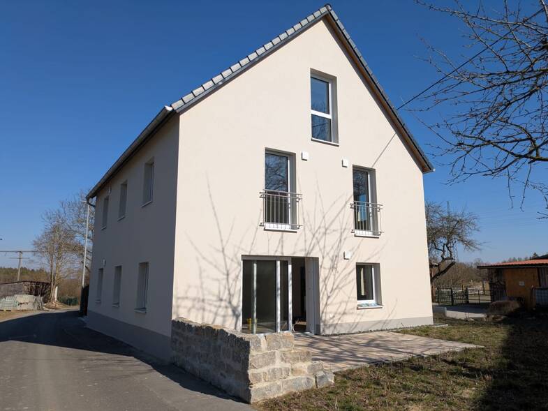 Haus zum Kauf provisionsfrei 440.000 € 6 Zimmer 216 m² 998 m² Grundstück Reuth 17 Reuth Kasendorf 95359