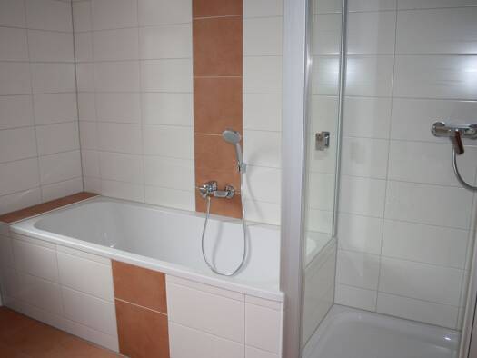 Wohnung zur Miete 415 € 3 Zimmer 80 m² Geschoss 1/3 frei ab 01.05.2026 Eibenstock 08309