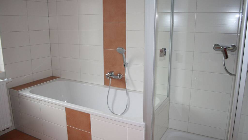 Wohnung zur Miete 415 € 3 Zimmer 80 m² Geschoss 1/3 frei ab 01.05.2026 Eibenstock 08309