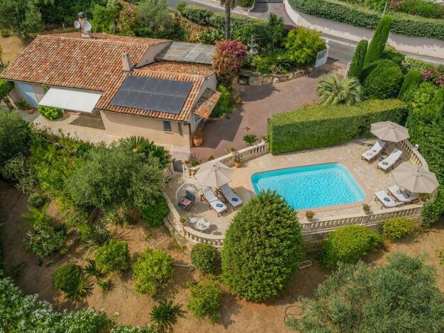 Villa zum Kauf 1.160.000 € 91,6 m² 1.600 m² Grundstück Nartelle-Noyer-Bellevue-bd des Sardinaux Sainte-Maxime 83120