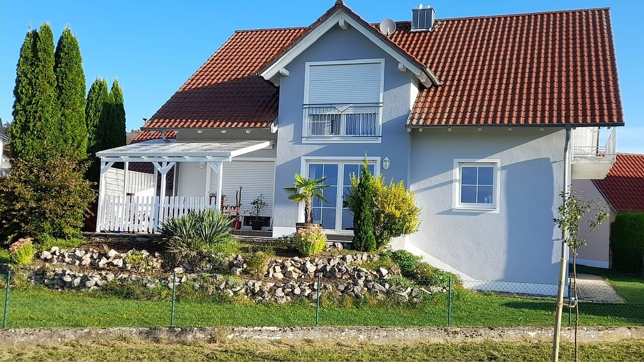 Einfamilienhaus zur Miete 1.200 € 5 Zimmer 163 m²<br/>Wohnfläche 698 m²<br/>Grundstück 01.11.2024<br/>Verfügbarkeit Hagenhill Hagenhill 93336