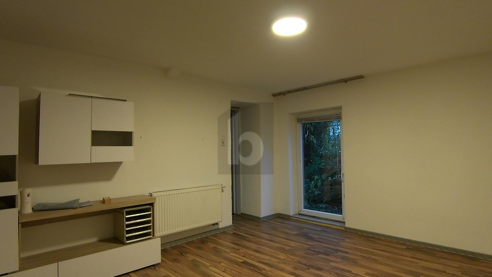 Mehrfamilienhaus zum Kauf 690.000 € 11 Zimmer 243 m²<br/>Wohnfläche 900 m²<br/>Grundstück Denkendorf 73770