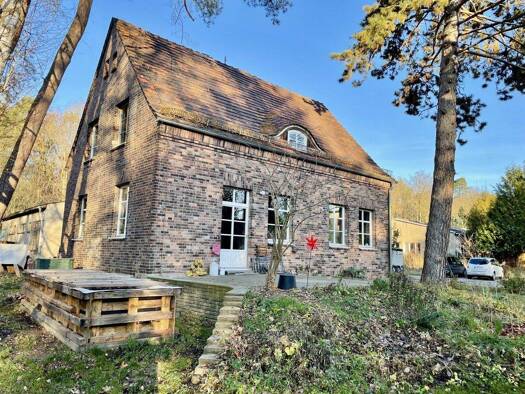 Haus zum Kauf 700.000 € 67 Zimmer 1.099,1 m² 20.825 m² Grundstück Gültz Gültz / Seltz 17089