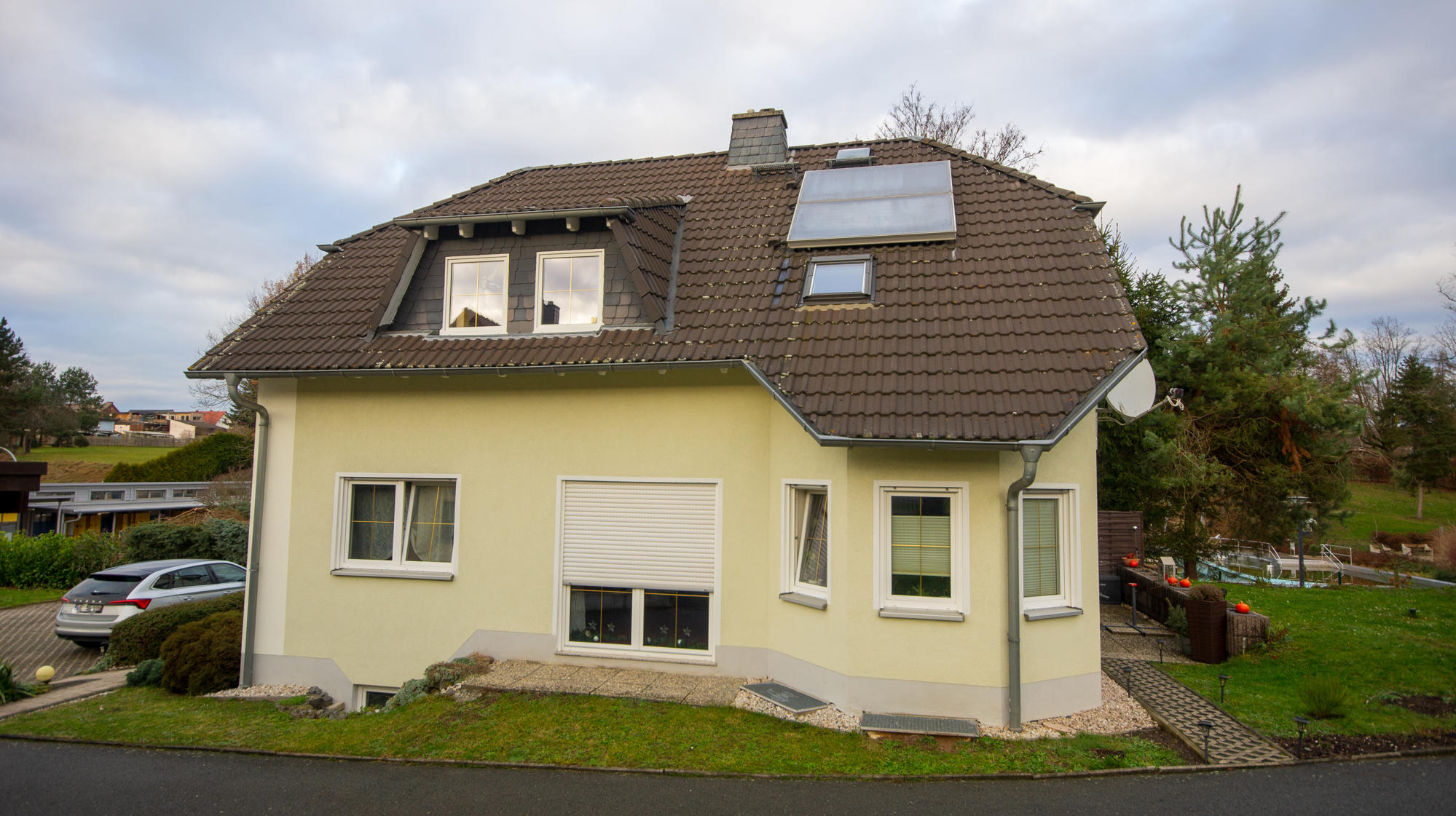 Einfamilienhaus zum Kauf 390.000 € 5 Zimmer 158 m²<br/>Wohnfläche 822 m²<br/>Grundstück Hermsdorf 07629