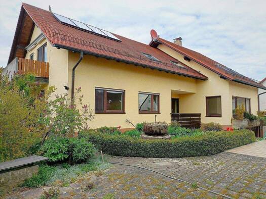 Mehrfamilienhaus zum Kauf 650.000 € 11 Zimmer 259 m² 976 m² Grundstück frei ab sofort Neunheim Ellwangen (Jagst) 73479