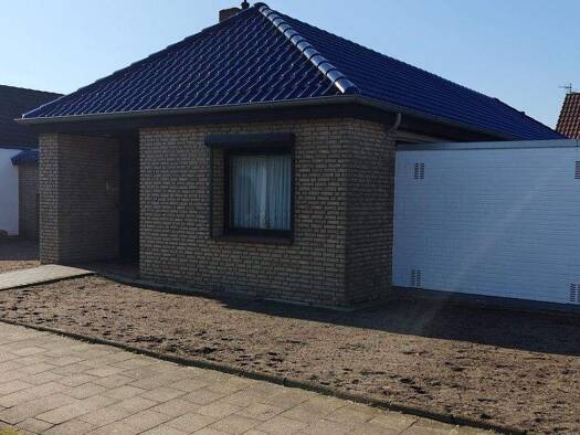 Bungalow zum Kauf 240.000 € 5 Zimmer 103 m² 334 m² Grundstück Stickgras/Annenriede Delmenhorst 27755