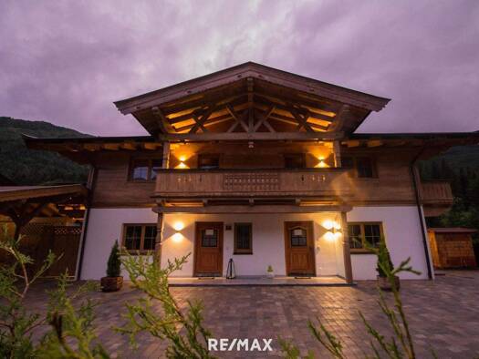 Mehrfamilienhaus zum Kauf 1.450.000 € 7 Zimmer 242 m² 1.145 m² Grundstück Schwendt 6385