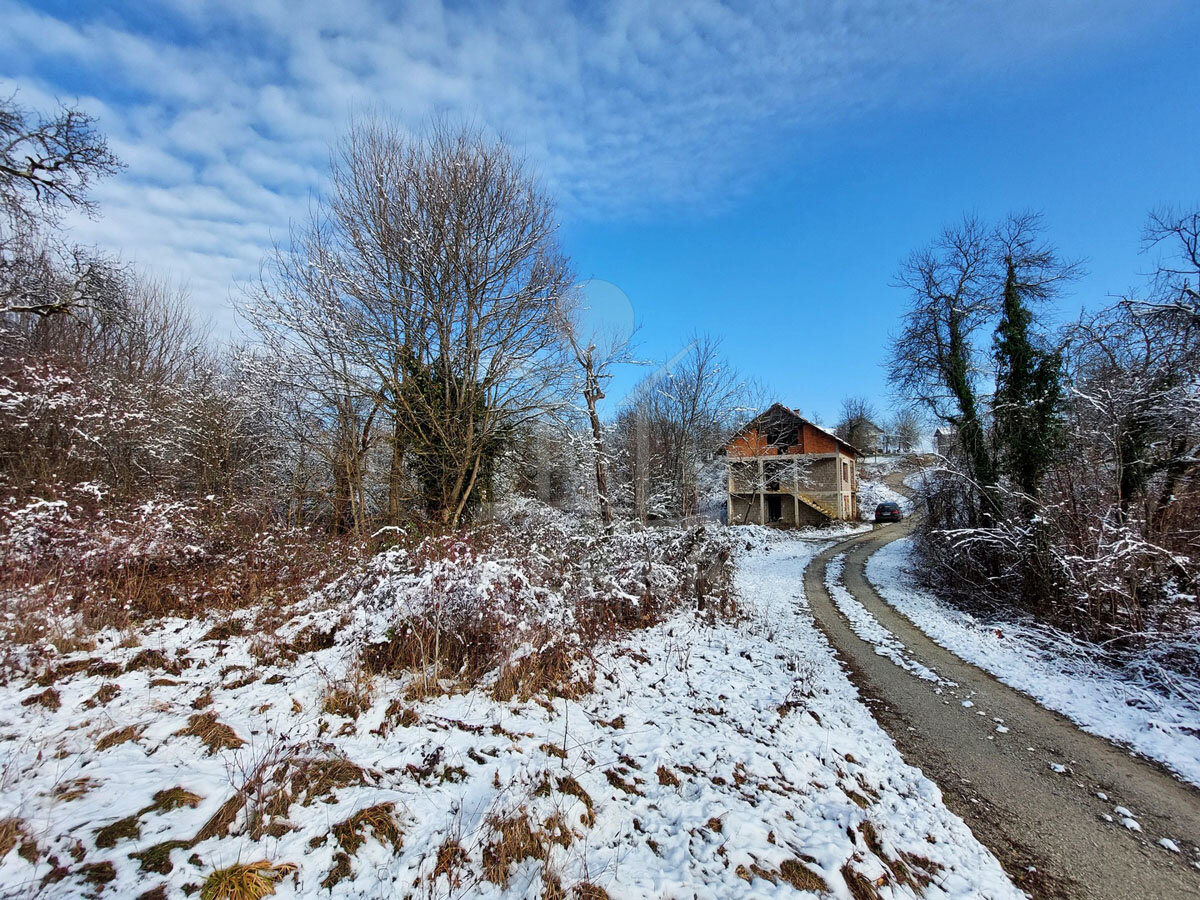 Grundstück zum Kauf 60.000 € 83.045 m²<br/>Grundstück Slunj 47240