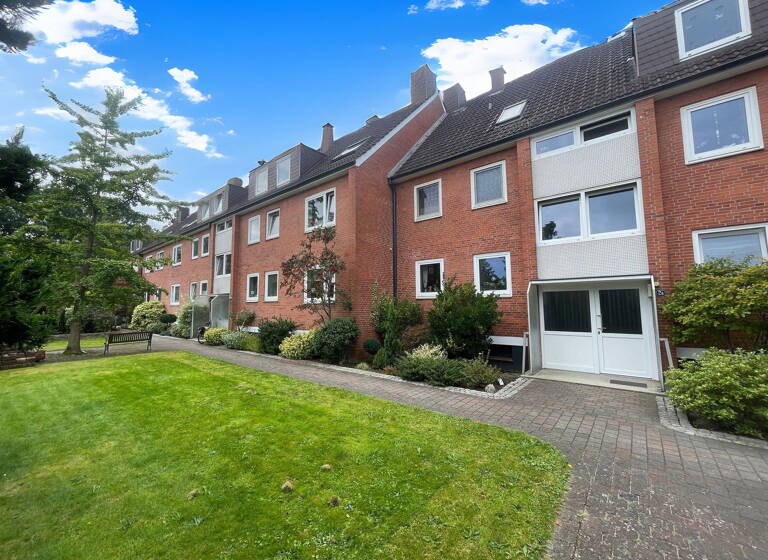 Mehrfamilienhaus zum Kauf provisionsfrei als Kapitalanlage geeignet 2.290.000 € 1.140 m²<br/>Wohnfläche 2.098 m²<br/>Grundstück Neumühlen-Dietrichsdorf Kiel 24149
