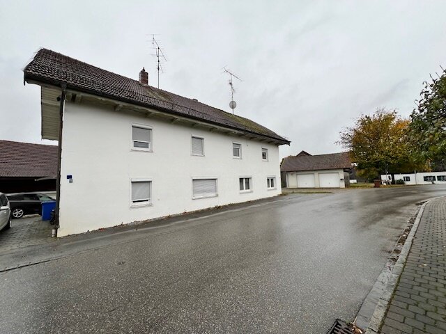 Mehrfamilienhaus zum Kauf 415.000 € 11 Zimmer 200 m²<br/>Wohnfläche Gergweis Osterhofen 94486