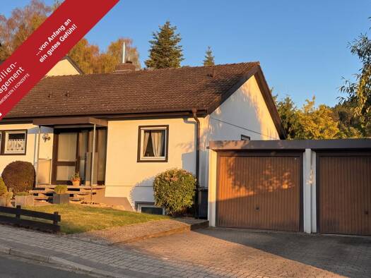 Bungalow zum Kauf 199.000 € 4 Zimmer 135 m² 861 m² Grundstück Hohenecken Kaiserslautern 67661