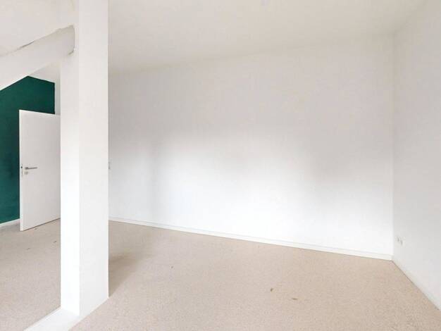 Wohnung zum Kauf 195.000 € 3 Zimmer 82 m² Dachgeschoss Fruerlund Flensburg 24943