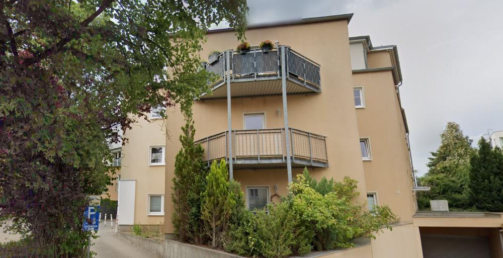 Wohnung zur Miete 1.156 € 3 Zimmer 93 m² frei ab sofort Stadtmitte Rostock 18055