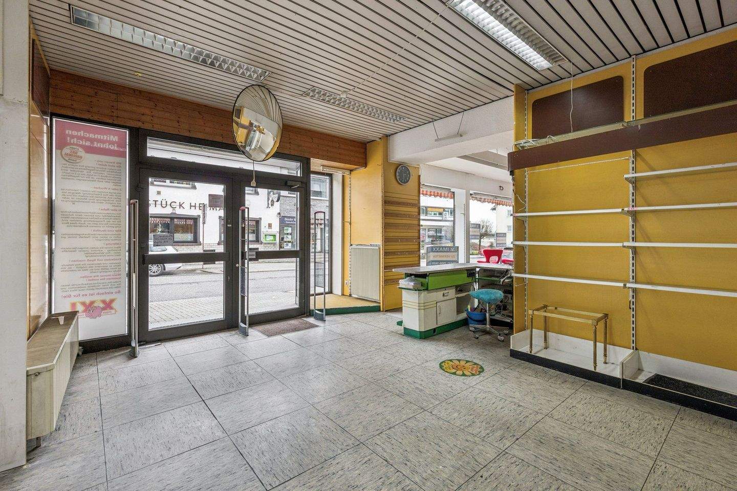 Immobilie in Rennerod - Vielseitiges Wohn- und Geschäftshaus mit zusätzlichem Wohngebäude - Bild 3