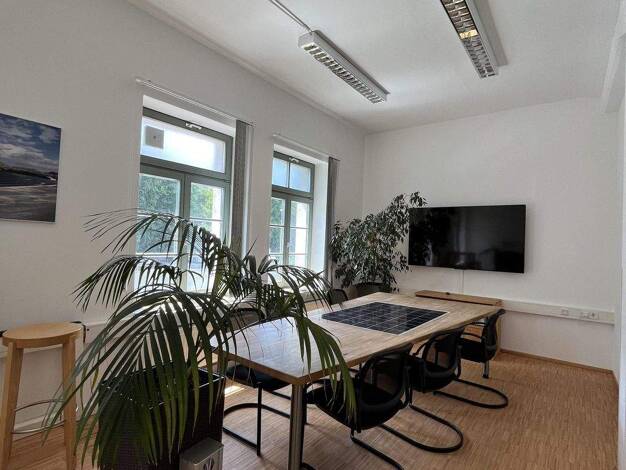 Büro zur Miete 2.400 € 203,6 m² Bürofläche Weststadt Ulm 89077
