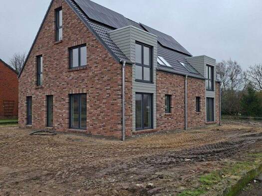 Doppelhaushälfte zur Miete - Erstbezug 1.490 € 5 Zimmer 129 m² 400 m² Grundstück frei ab 01.04.2026 Mildstedt 25866