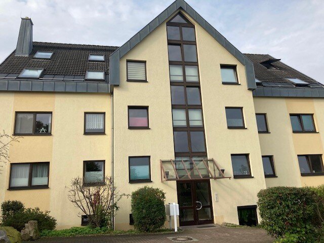 Wohnung zum Kauf 125.000 € 3 Zimmer 82 m²<br/>Wohnfläche EG<br/>Geschoss Neue Straße 2 Limbach-Oberfrohna Limbach-Oberfrohna 09212