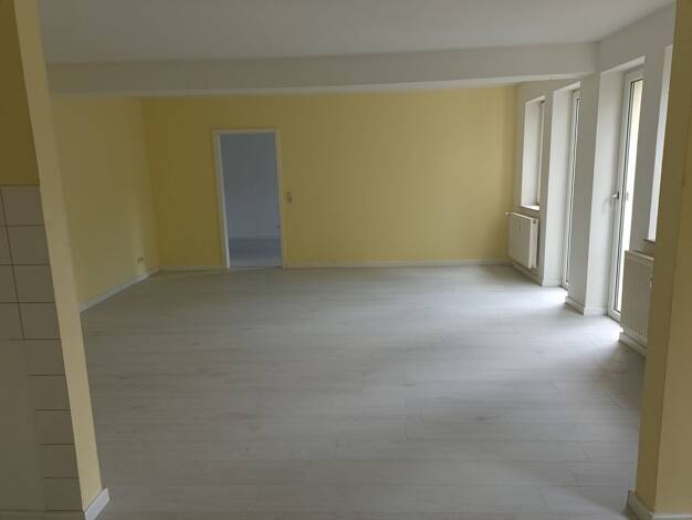Wohnung zur Miete 420 € 2 Zimmer 65 m² 2. Geschoss frei ab sofort Str. des Friedens 50 A Tornau Gräfenhainichen 06772