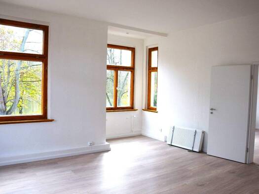 Wohnung zur Miete 690 € 3 Zimmer 105 m² 1. Geschoss frei ab 01.03.2026 Apolda 99510