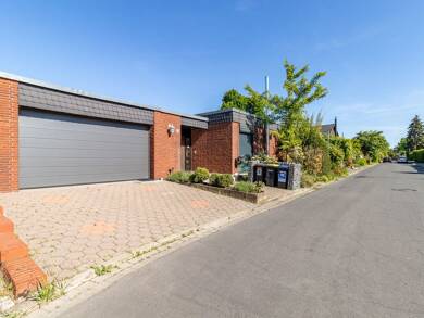 Bungalow zum Kauf 499.000 € 6 Zimmer 124,3 m² 516 m² Grundstück Burgdorf 31303