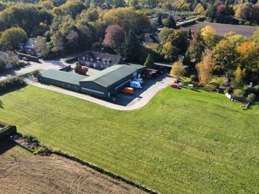 Haus zum Kauf 1.790.000 € 412 m² 18.118 m² Grundstück Ellerbek 25474